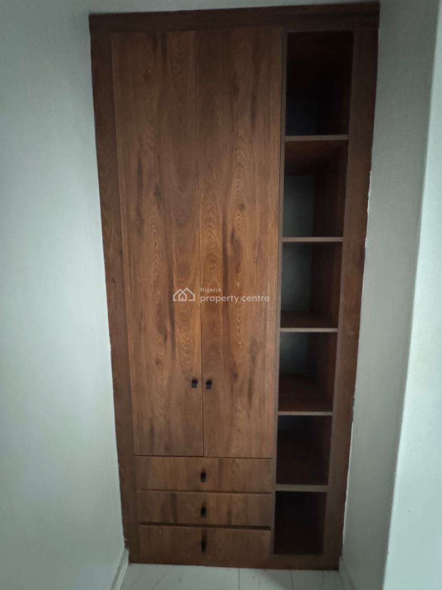 Serviced 3 Bedroom Flat with Bq in Lekki Phase 1., Lekki Phase 1, Lekki Phase 1, Lekki, Lagos, Flat / Apartment for Rent