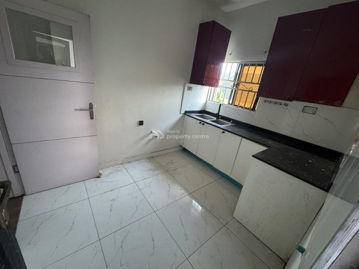 Serviced 3 Bedroom Flat with Bq in Lekki Phase 1., Lekki Phase 1, Lekki Phase 1, Lekki, Lagos, Flat / Apartment for Rent