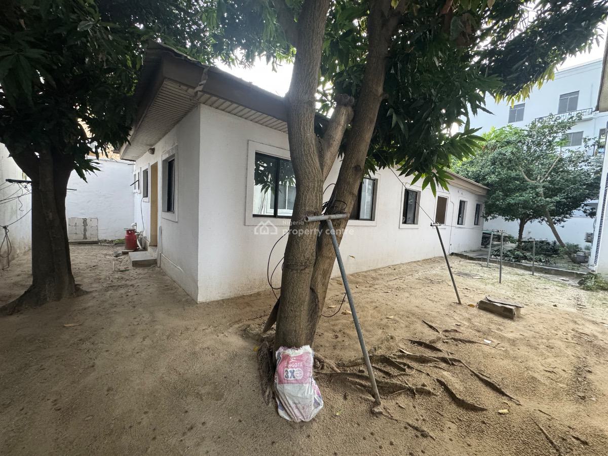 Serviced 3 Bedroom Flat with Bq in Lekki Phase 1., Lekki Phase 1, Lekki Phase 1, Lekki, Lagos, Flat / Apartment for Rent