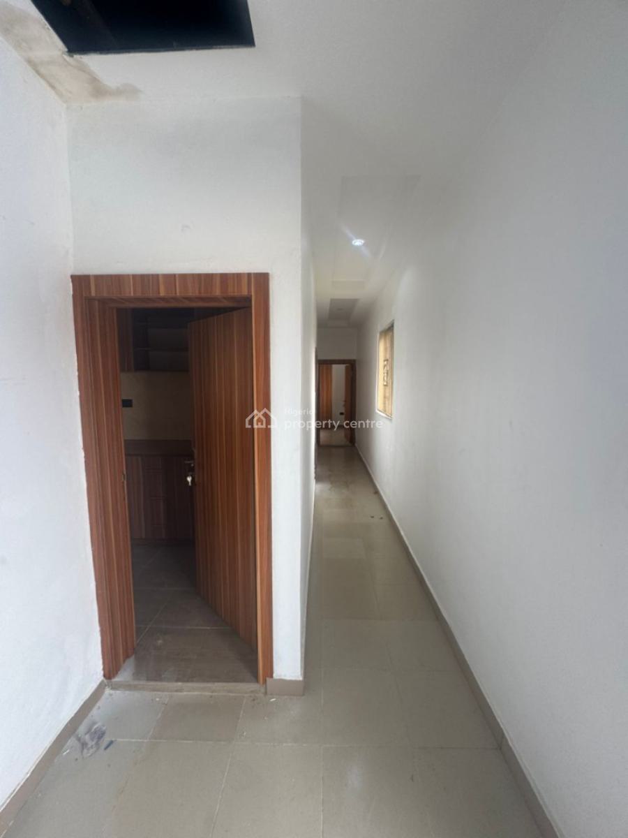 Spacious Clean Two Bedroom (self Serviced), Lekki Phase I, Lekki Phase 1, Lekki, Lagos, Flat / Apartment for Rent