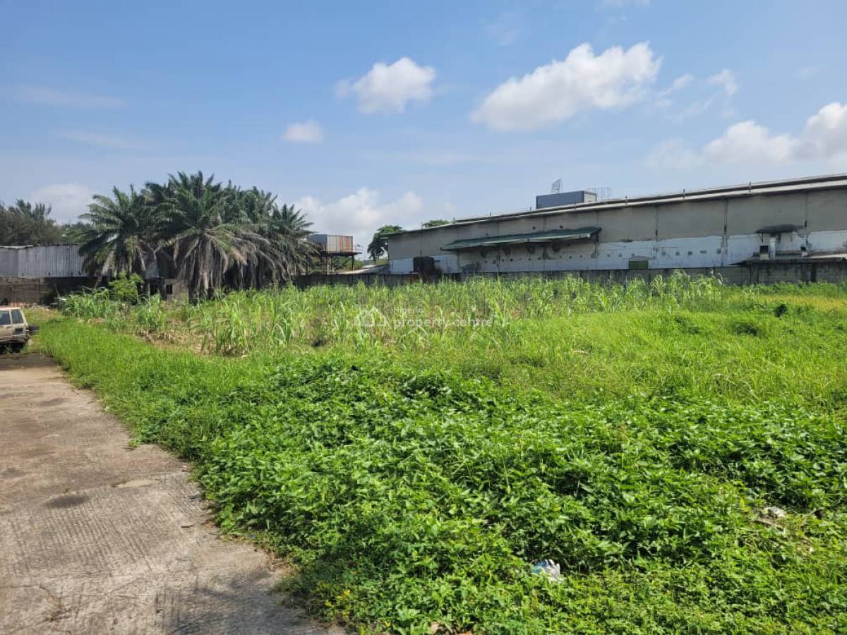 Warehouse of 1,780sqm on 8,700 Sqm Land, Surulere, Surulere, Lagos, Warehouse for Rent