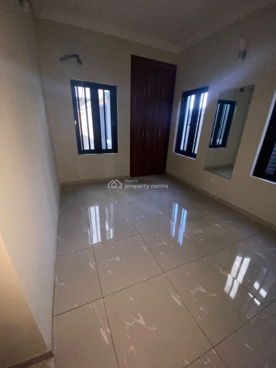 Newly Built 3 Bedroom Flat, Lekki Phase 1, Lekki, Lagos, Flat / Apartment for Rent