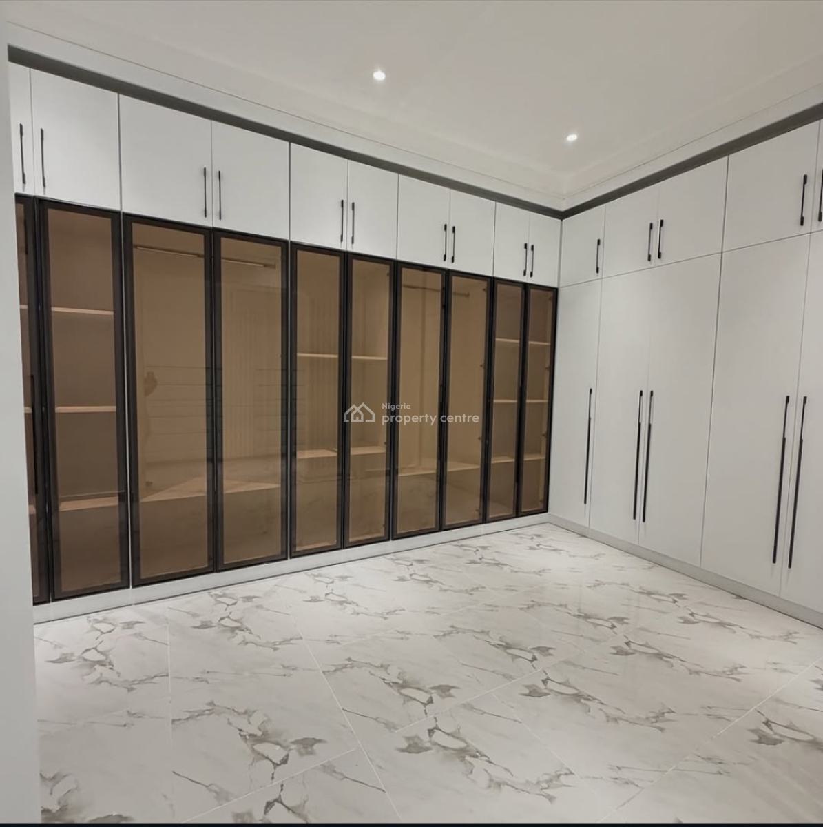 Luxuriously Finished 8 Bedroom Smart Home, Wuse 2, Abuja, House for Sale