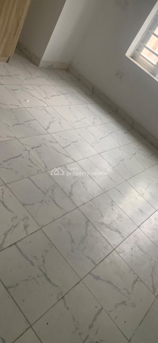 Room and Parlor in a Shared Apartment, Agungi, Agungi, Lekki, Lagos, Flat / Apartment for Rent