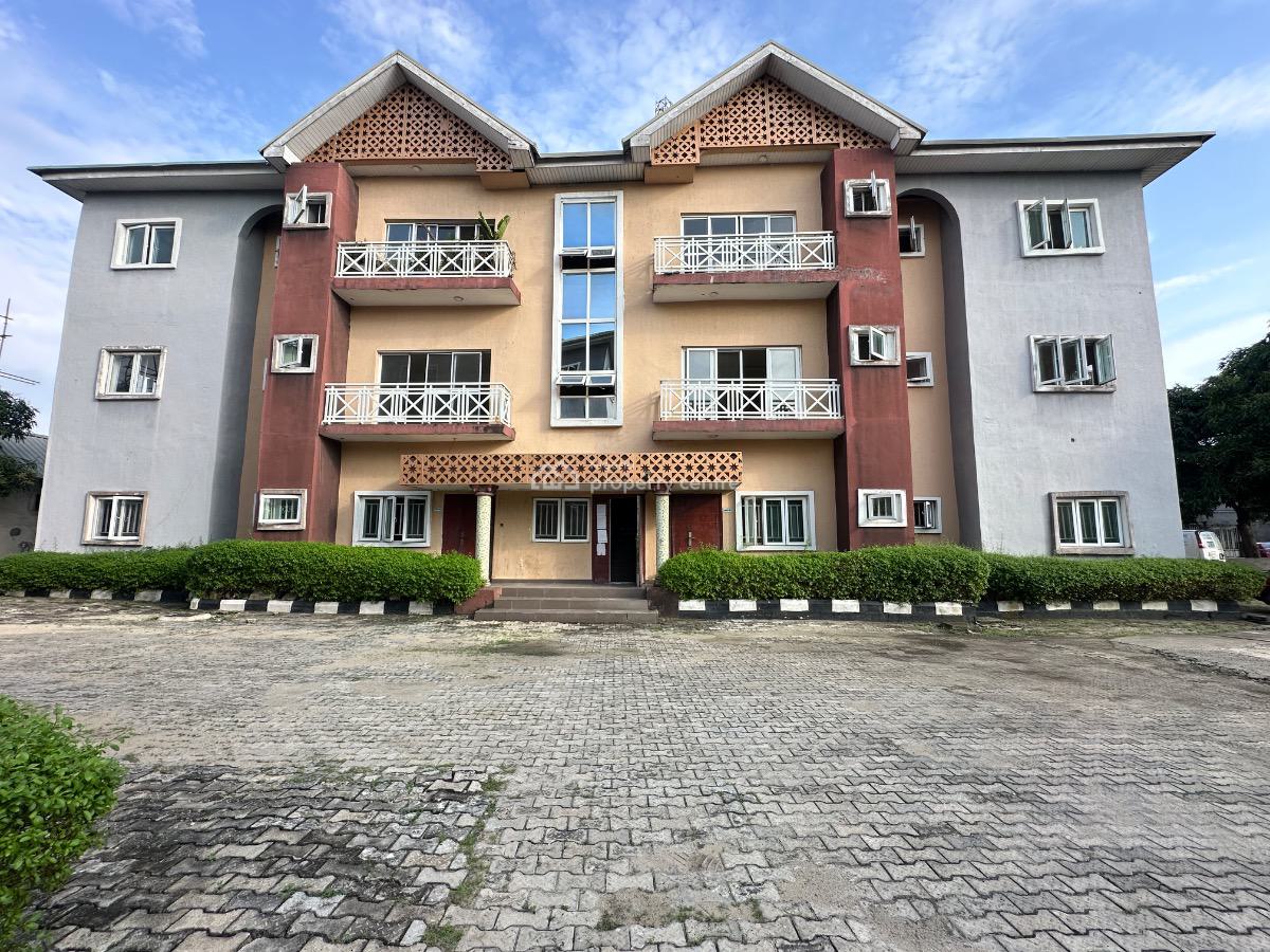 Spacious Three (3) Bedroom Apartment, Eleganza Garden Opposite Vgc, Lekki, Lagos, Flat / Apartment for Rent