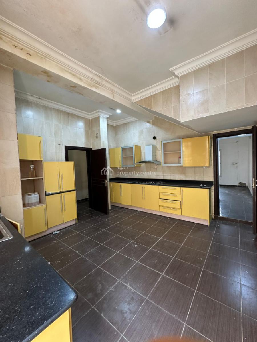 Spacious 5 Bedroom Semi-detached House with a Room Bq, Lekki Phase 1, Lekki, Lagos, Semi-detached Duplex for Rent