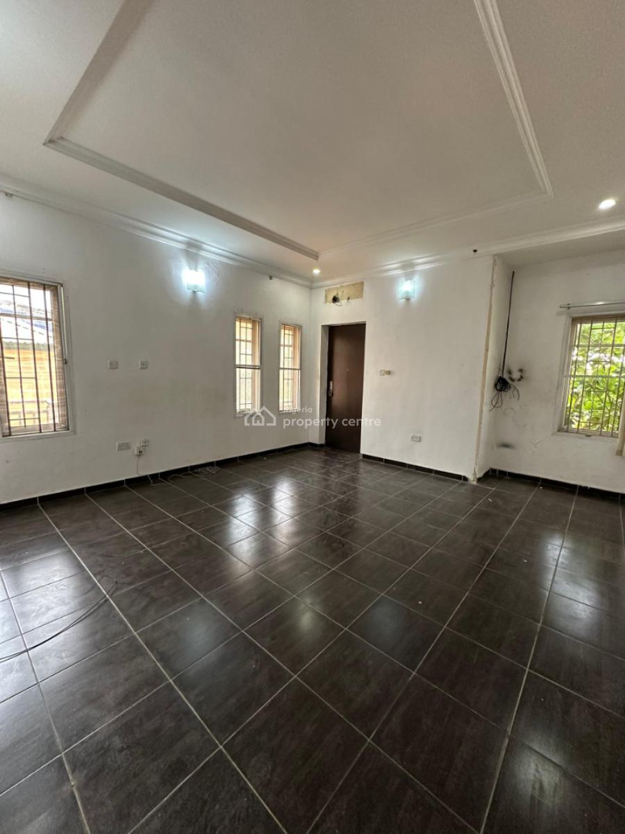 Spacious 5 Bedroom Semi-detached House with a Room Bq, Lekki Phase 1, Lekki, Lagos, Semi-detached Duplex for Rent