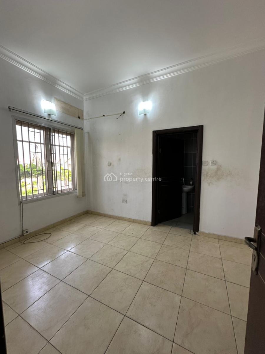 Spacious 5 Bedroom Semi-detached House with a Room Bq, Lekki Phase 1, Lekki, Lagos, Semi-detached Duplex for Rent