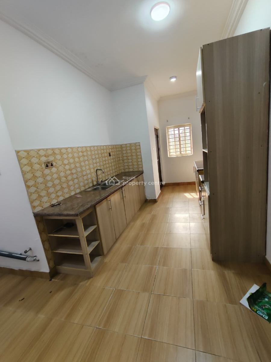 Sharp and Spacious 2 Bedrooms Service Apartment, Peninsula, Off Abraham Adesanya, Ajah, Lagos, Flat / Apartment for Rent