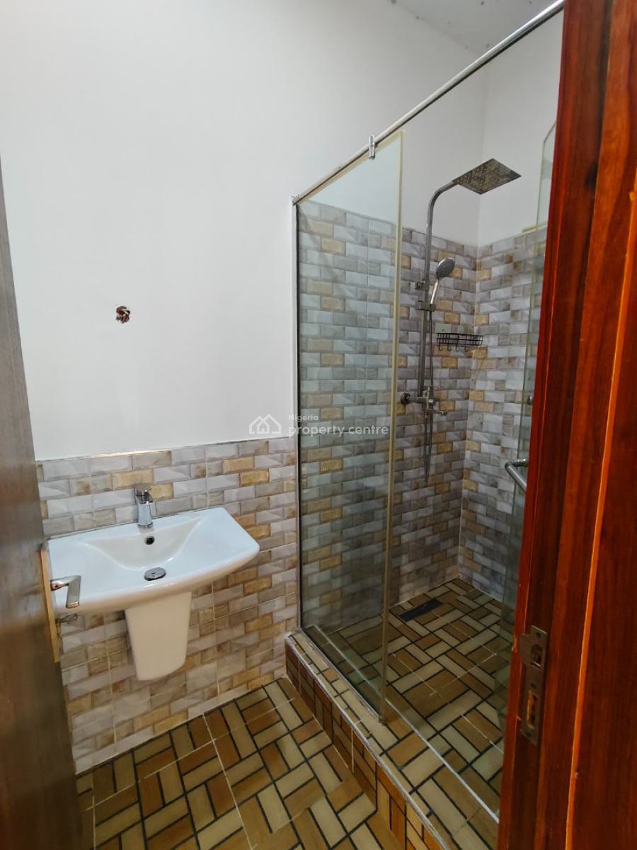 Sharp and Spacious 2 Bedrooms Service Apartment, Peninsula, Off Abraham Adesanya, Ajah, Lagos, Flat / Apartment for Rent