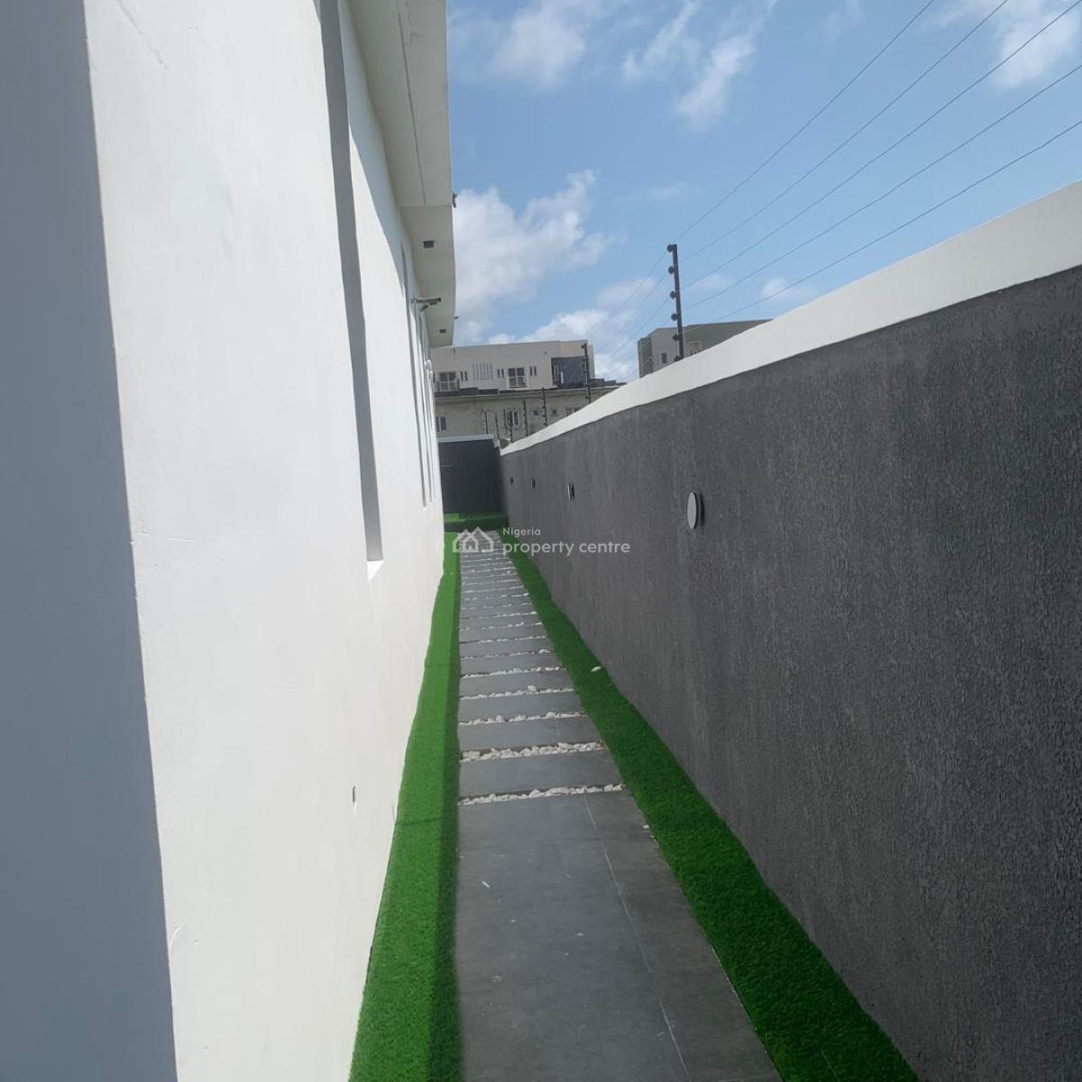 Exquisite 5 Bedroom Duplex with Bq Pool, Royal Pine Orchid, Lekki Phase 2, Lekki, Lagos, Semi-detached Duplex for Sale