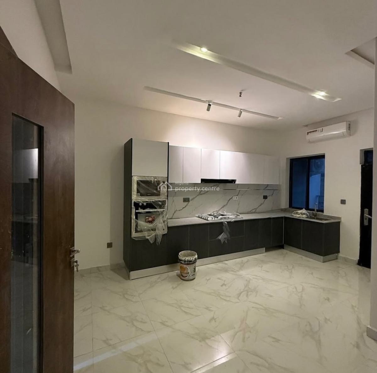 Tastefully Finished 3 Bedroom Apartment, Guzape District, Abuja, Flat / Apartment for Sale