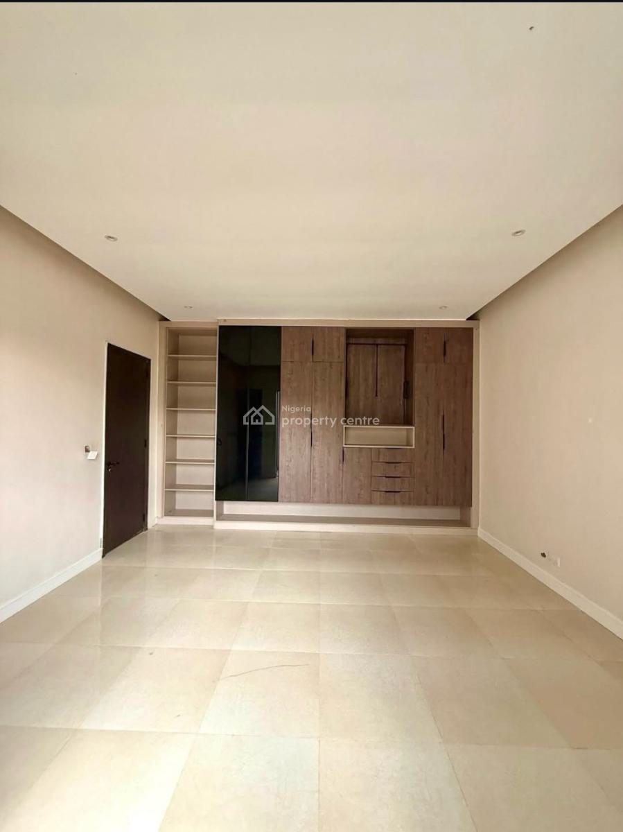 Decently Built 5 Bedroom Semi-detached Duplex with Bq, Jabi, Abuja, Semi-detached Duplex for Sale