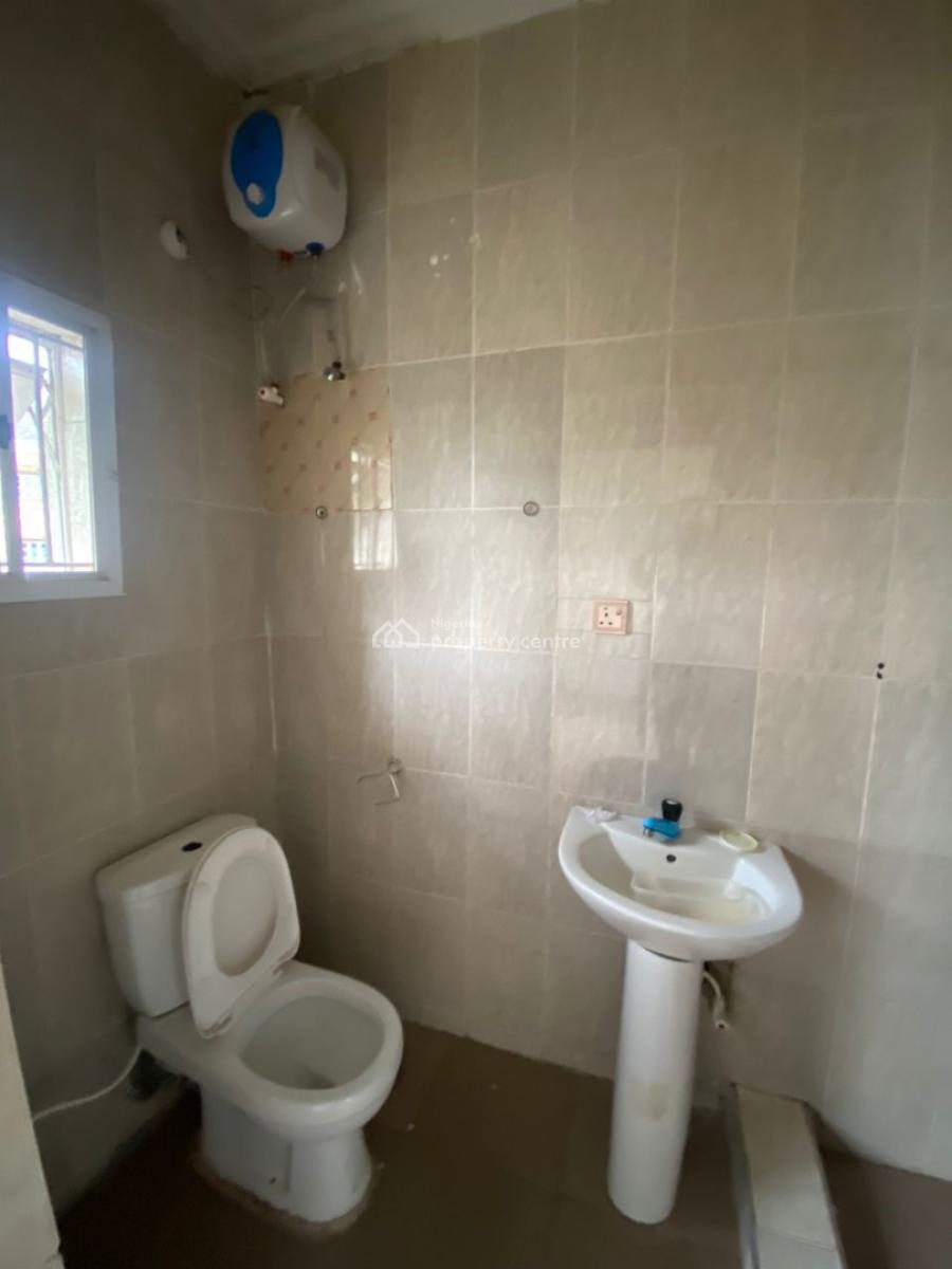 2 Bedroom Flat, Peace Land Estate, Ogombo, Ajah, Lagos, Flat / Apartment for Rent