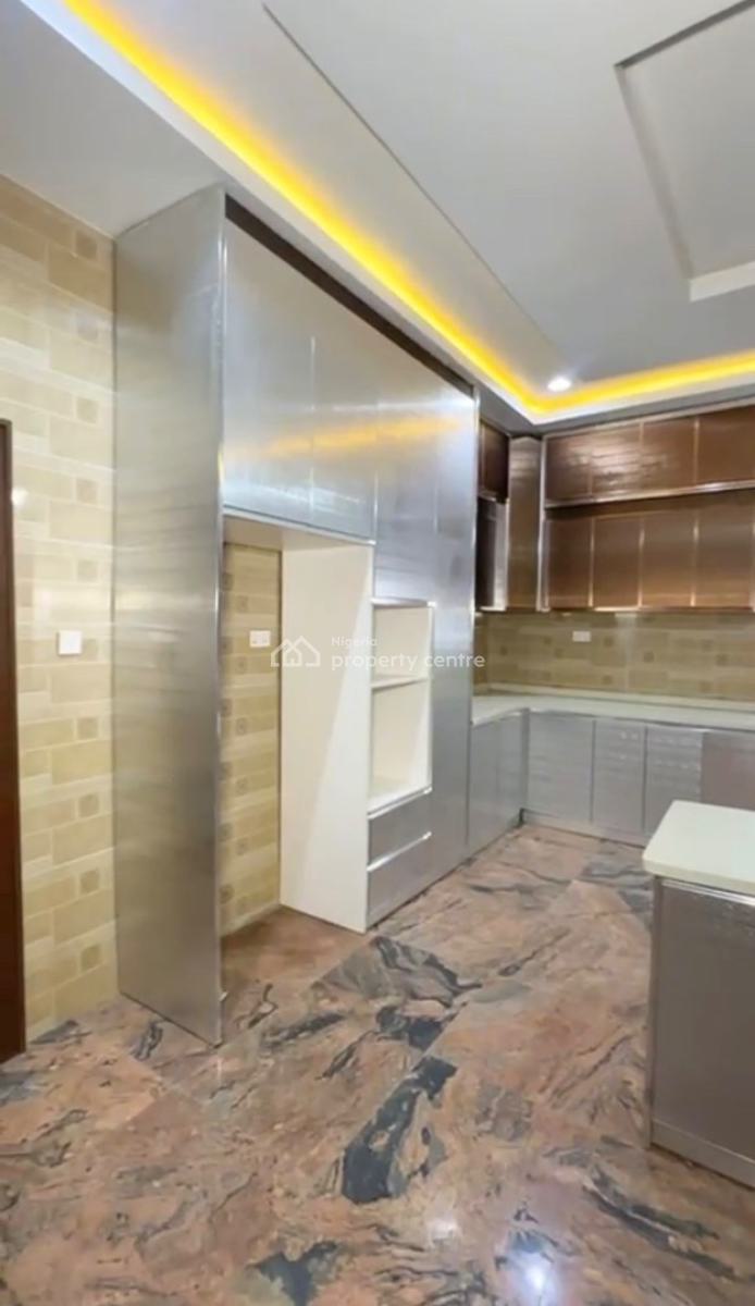 7 Bedrooms Mansion with 3 Living Rooms, Efab Metropolis, Karsana, Abuja, Detached Duplex for Sale