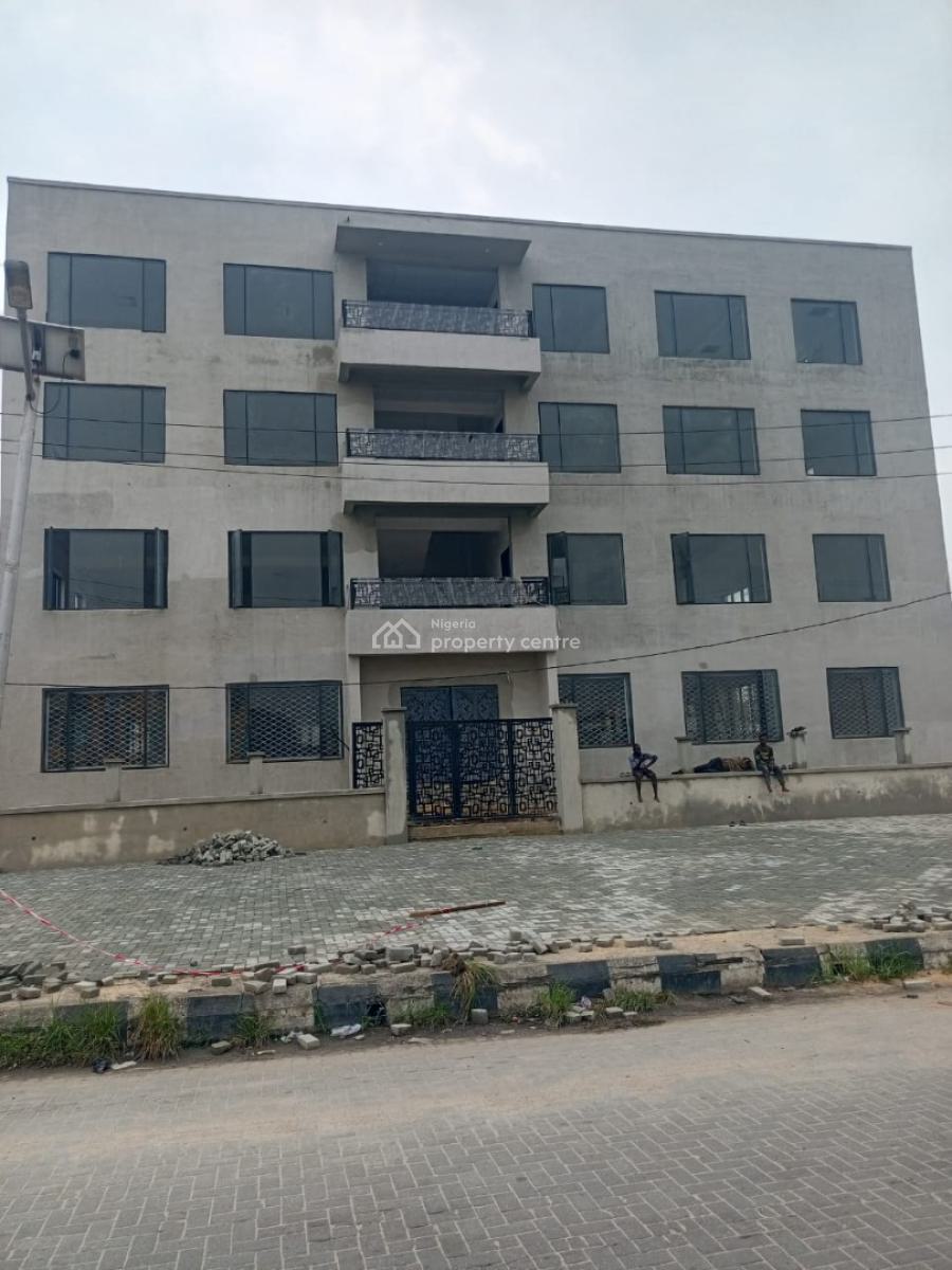 Complex on 4 Floors Facing Express, Ikate, Lekki, Lagos, Plaza / Complex / Mall for Sale