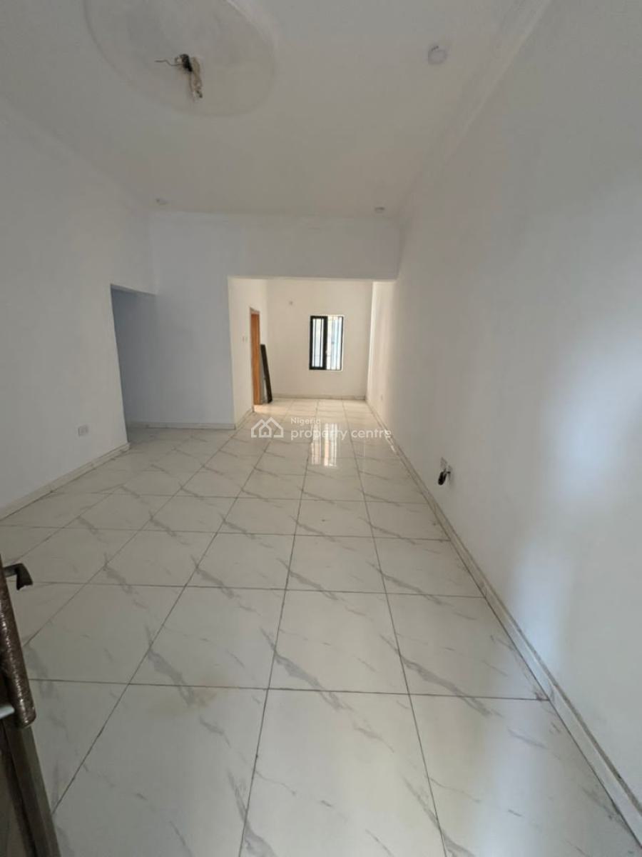 Exquisite 3 Bedroom Apartment, Salem Ikate, Lekki Phase 1, Lekki, Lagos, Flat / Apartment for Sale