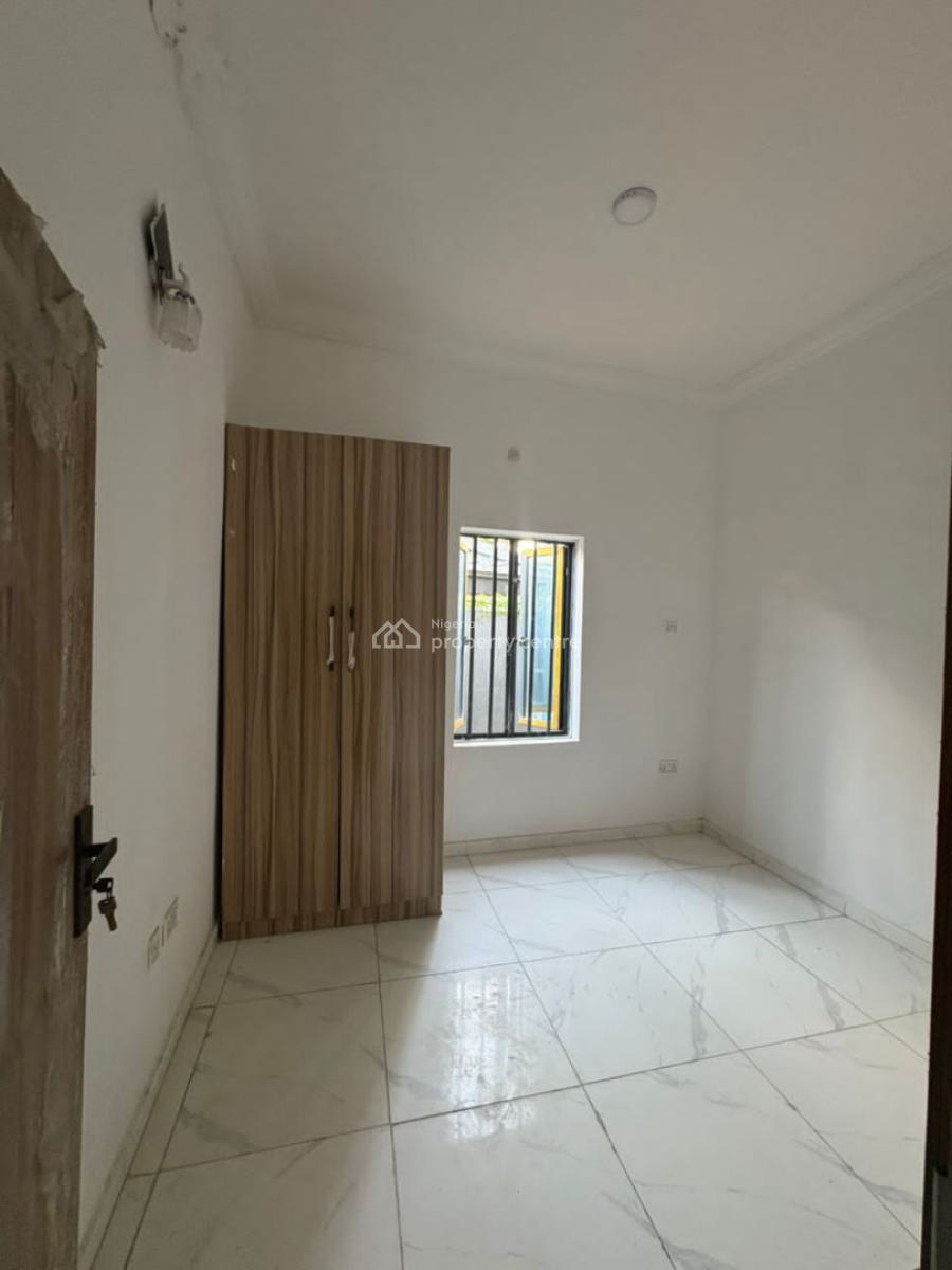 Exquisite 3 Bedroom Apartment, Salem Ikate, Lekki Phase 1, Lekki, Lagos, Flat / Apartment for Sale