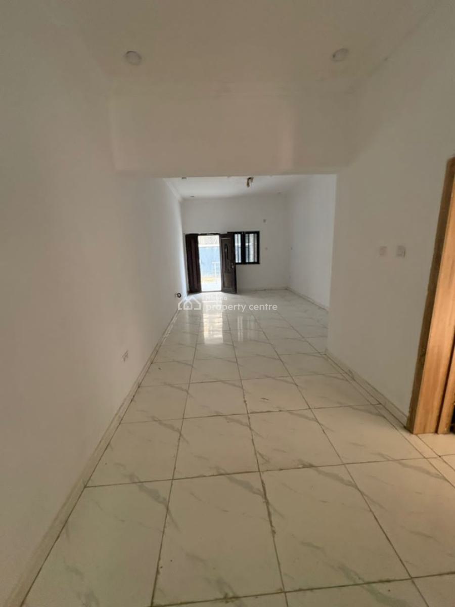 Exquisite 3 Bedroom Apartment, Salem Ikate, Lekki Phase 1, Lekki, Lagos, Flat / Apartment for Sale