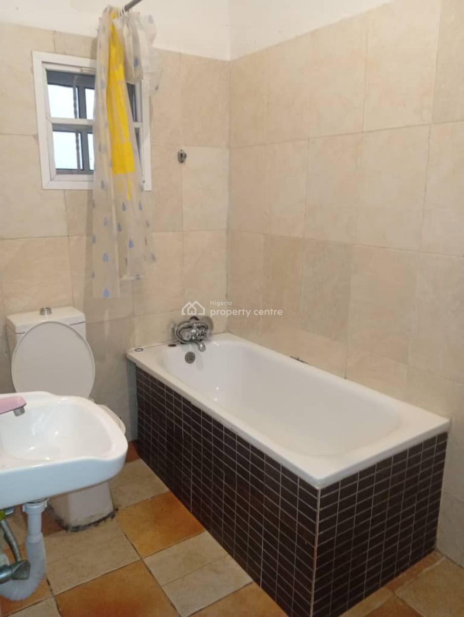 Self Service 3 Bedroom Flat, Ground Floor, 2 in a Compound, Lekki Phase 1, Lekki, Lagos, Flat / Apartment for Rent