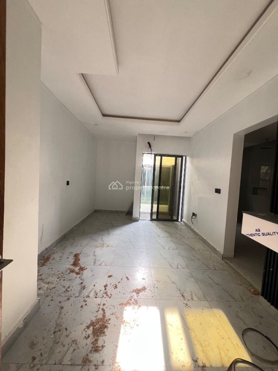 Two Bedroom Massionette, Lekki Phase One, Lekki Phase 1, Lekki, Lagos, Flat / Apartment for Sale