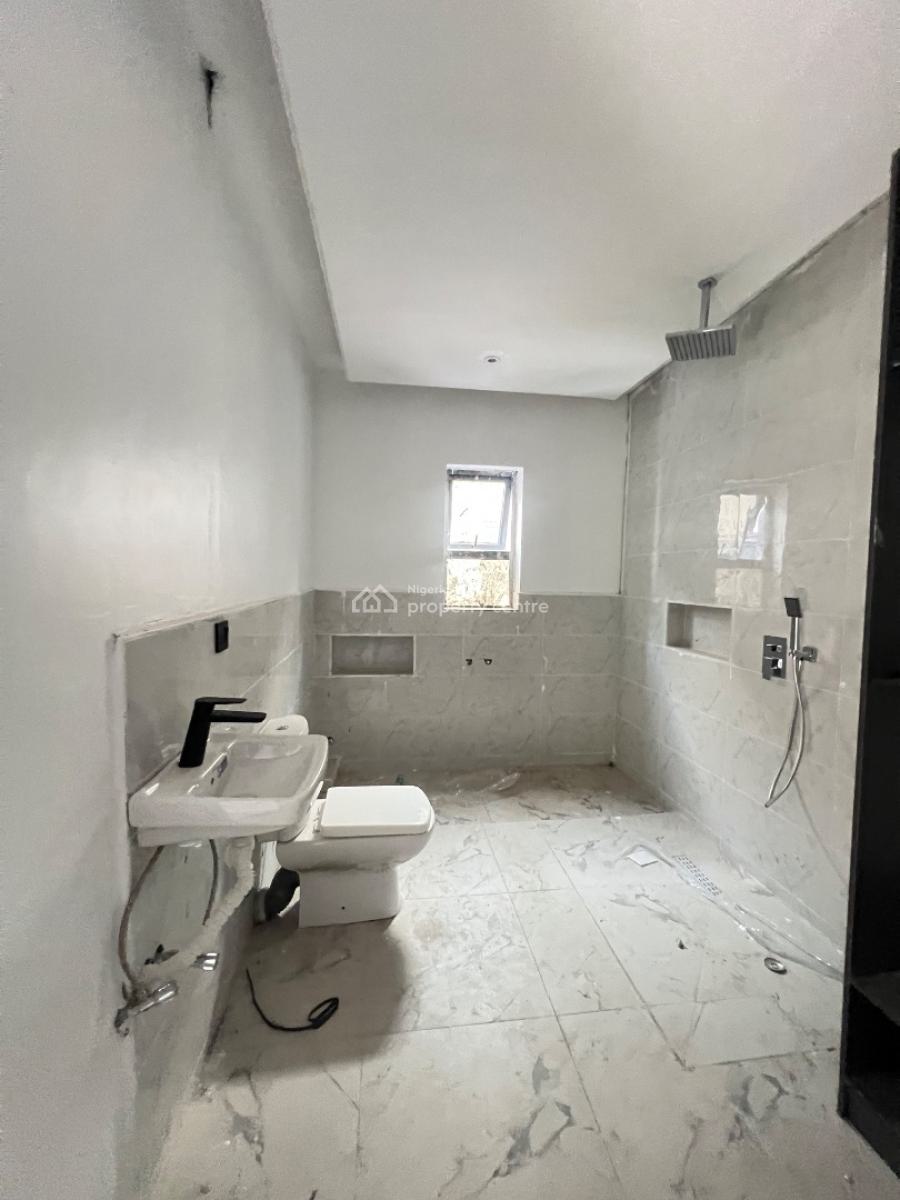 Two Bedroom Massionette, Lekki Phase One, Lekki Phase 1, Lekki, Lagos, Flat / Apartment for Sale