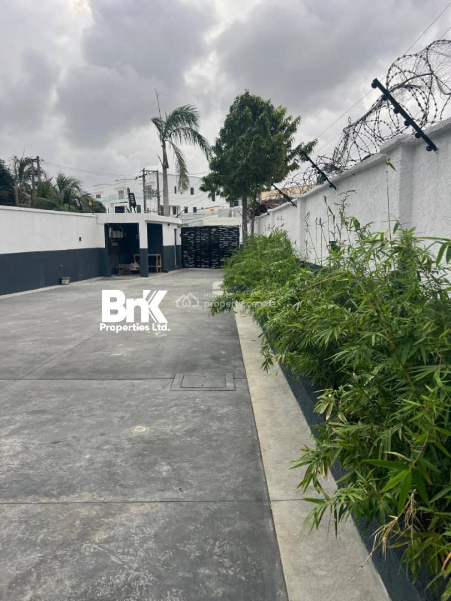5 Bedrooms Fully Detached House Sitting on 850 Sqm with a Room Bq, Lekki Phase 1, Lekki, Lagos, Detached Duplex for Rent