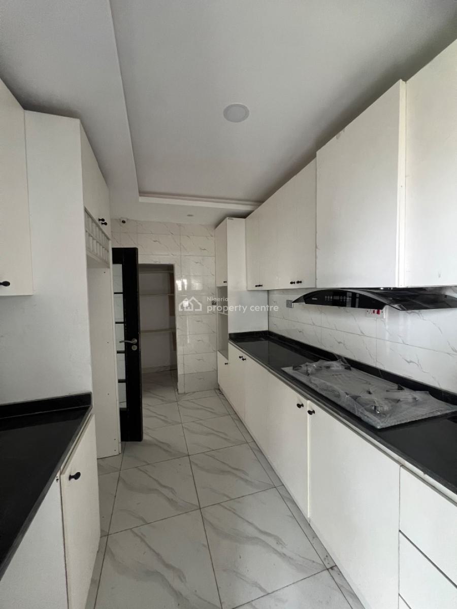 Distress 4 Bedroom Terrace Duplex, Ogombo Ajah, Ogombo, Ajah, Lagos, Terraced Duplex for Sale