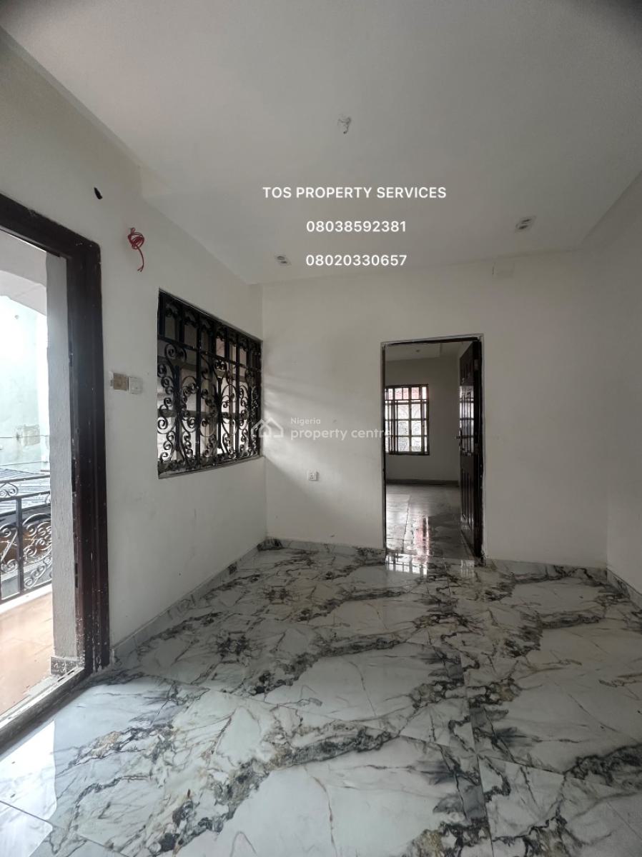 Miniflat + Big Kitchen, Balcony, 2 Toilets, Lekki Phase 1, Lekki, Lagos, Mini Flat (room and Parlour) for Rent