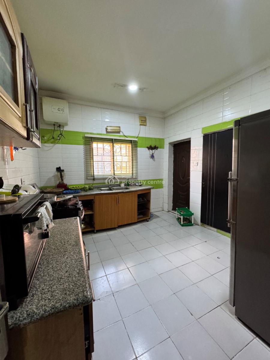 Solidly Built & Luxurious 3-beds Fully Detached Bungalow, By Von Luxury Estate Near Trademore Estate, Lugbe District, Abuja, Detached Bungalow for Sale