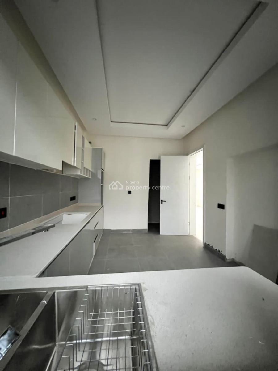 Lovely 4 Bed Terrace Duplex Serviced, Osapa London, Osapa, Lekki, Lagos, Terraced Duplex for Sale