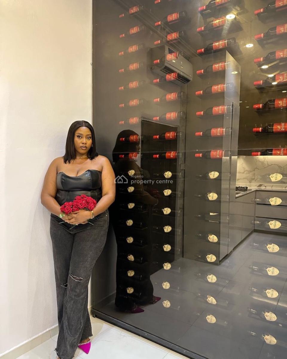 Monalisa Deluxe Max Cinematic 1 Bdr  Apartment with Private Cinema, Chevron, Lekki, Lagos, Flat / Apartment Short Let