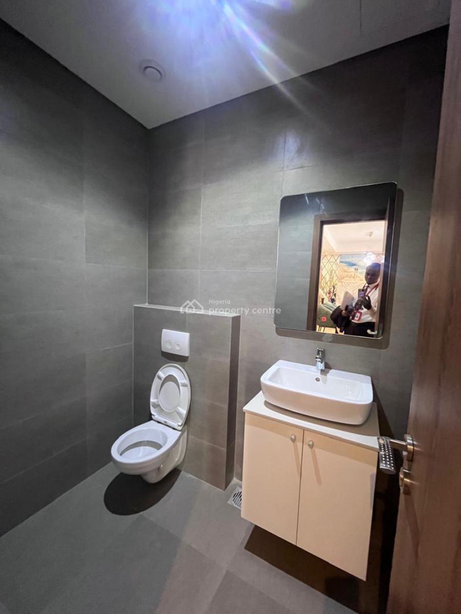 Ocean View Apartment Located in The Prestigious Oceanfront District, Victoria Island (vi), Lagos, Flat / Apartment for Sale