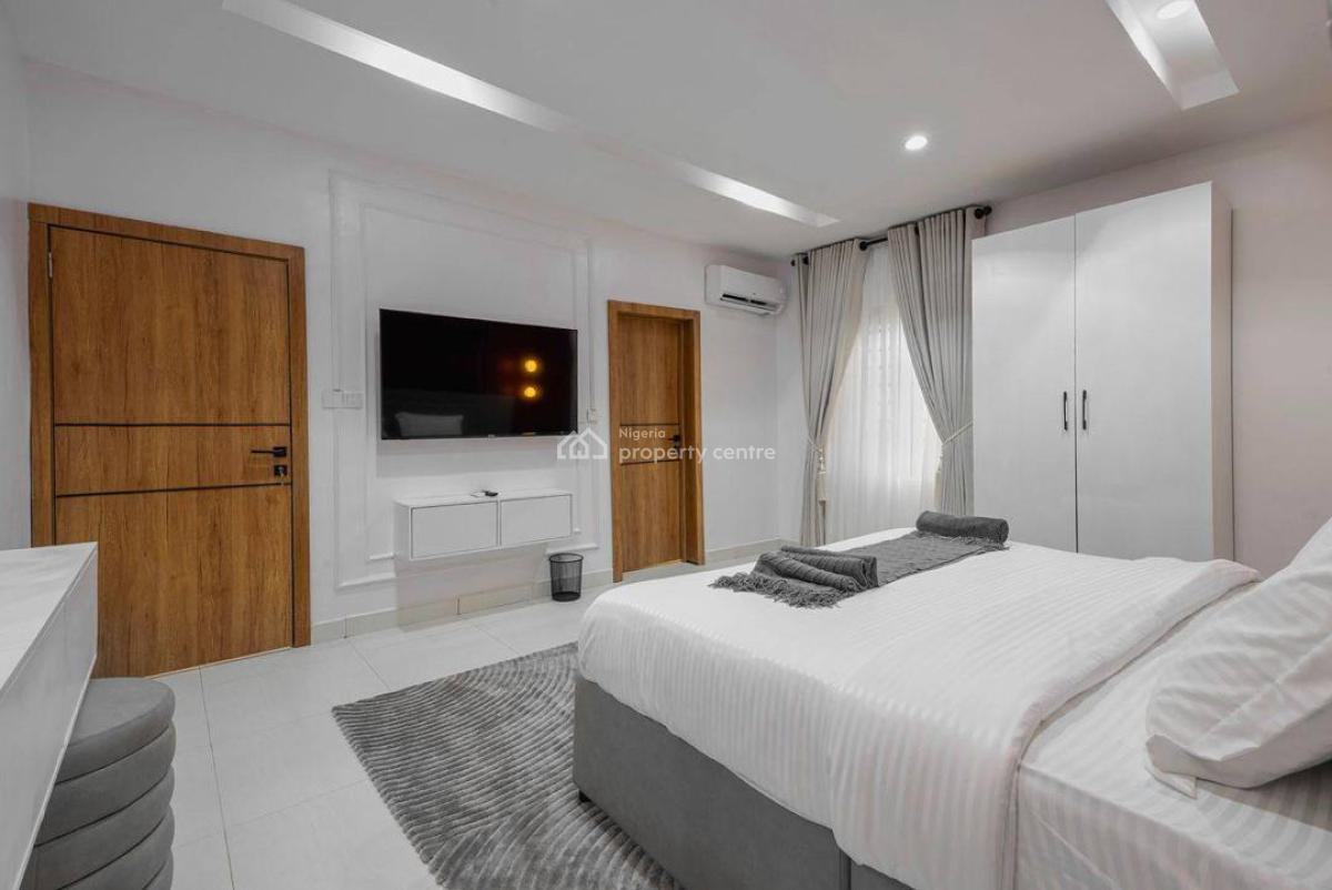 2 Bedroom Service Apartment, Lekki Phase 1, Lekki, Lagos, Flat / Apartment Short Let
