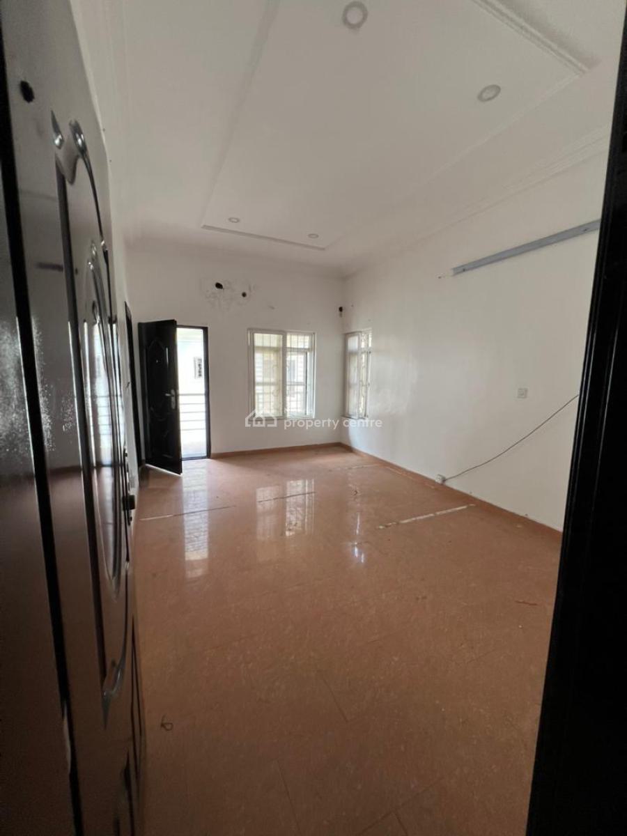 Tastefully Built 4 Bedroom, Lekki Central, Lekki Phase 1, Lekki, Lagos, Semi-detached Duplex for Rent