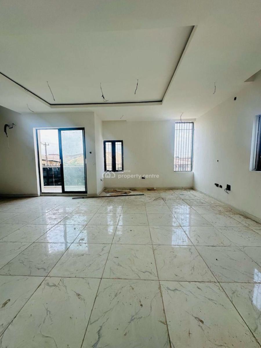 Eye Catchy 4 Bedroom Semi Detached Duplex with Bq in a Lovely Environment, Obanikoro, Shomolu, Lagos, Semi-detached Duplex for Sale