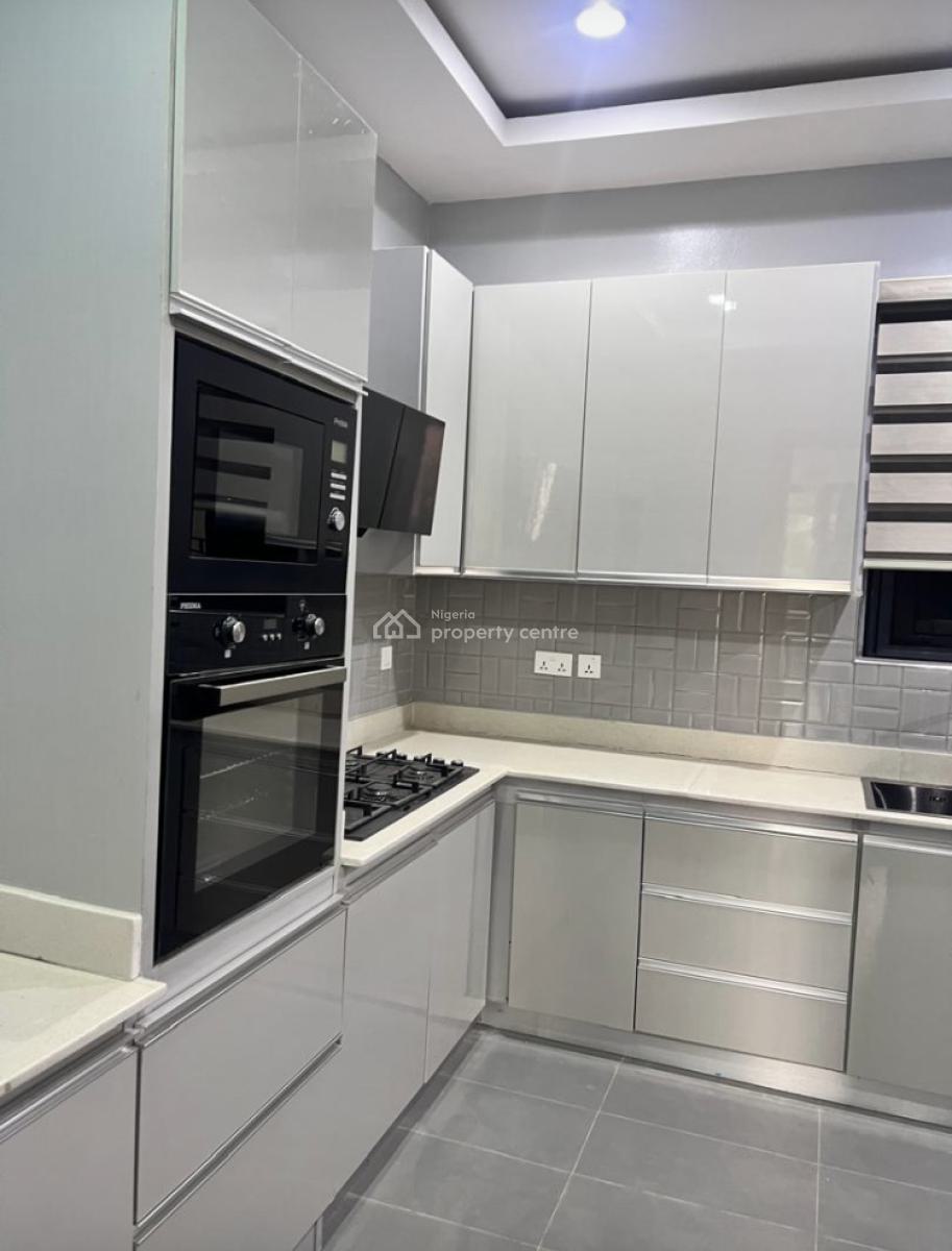 3 Bedroom Apartment, Lekki Phase 1, Lekki, Lagos, Flat / Apartment for Sale