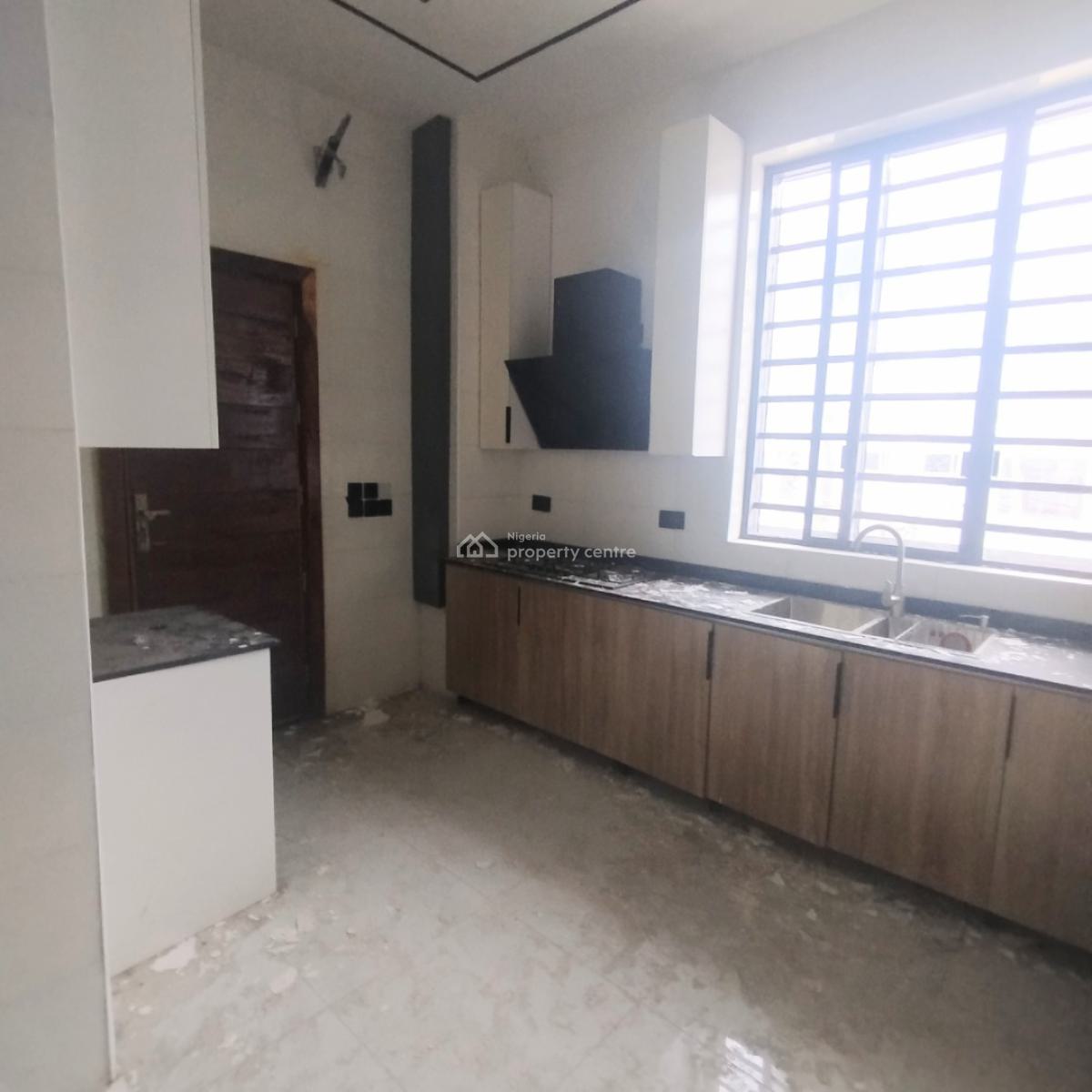 Fantastic 3 Bedroom Flat with Bq, Ikate, Ikate, Lekki, Lagos, Flat / Apartment for Sale
