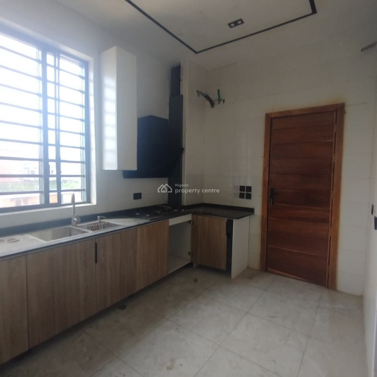 Spacious 2 Bedroom Flat, Ikate, Ikate, Lekki, Lagos, Flat / Apartment for Sale