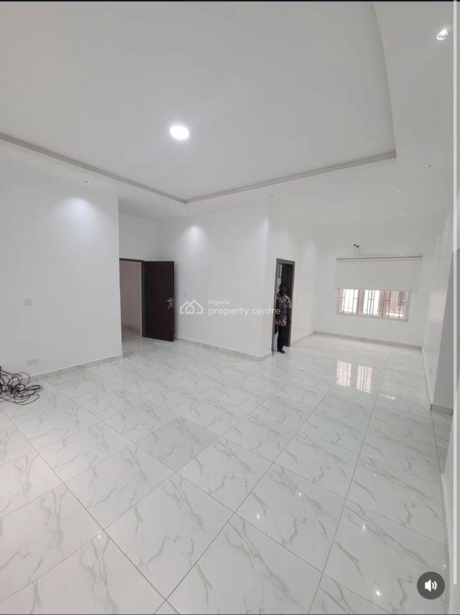 a Serviced Two (2) Bedroom Apartment with a Room Boys Quarter, Lekki Phase 1, Lekki, Lagos, Flat / Apartment for Rent