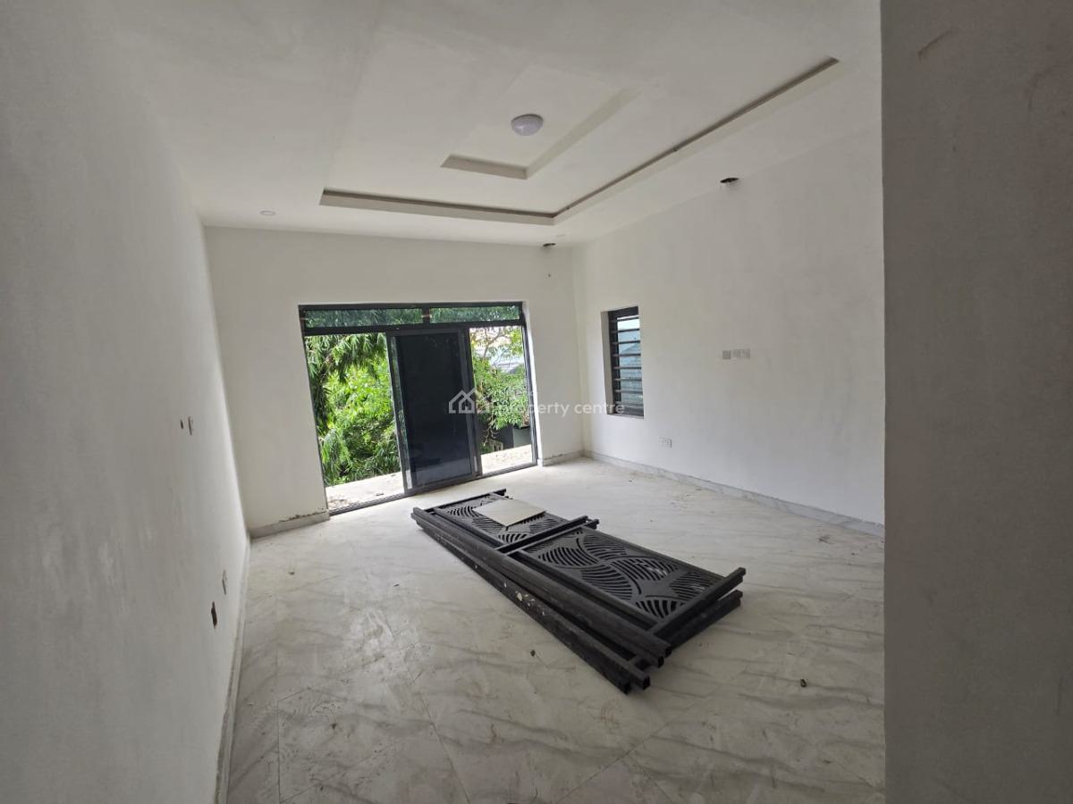 Newly Built 2 Bedroom Apartment Penthouse with Bq on 5th Floor, Lekki Phase 1, Lekki, Lagos, Flat / Apartment for Rent