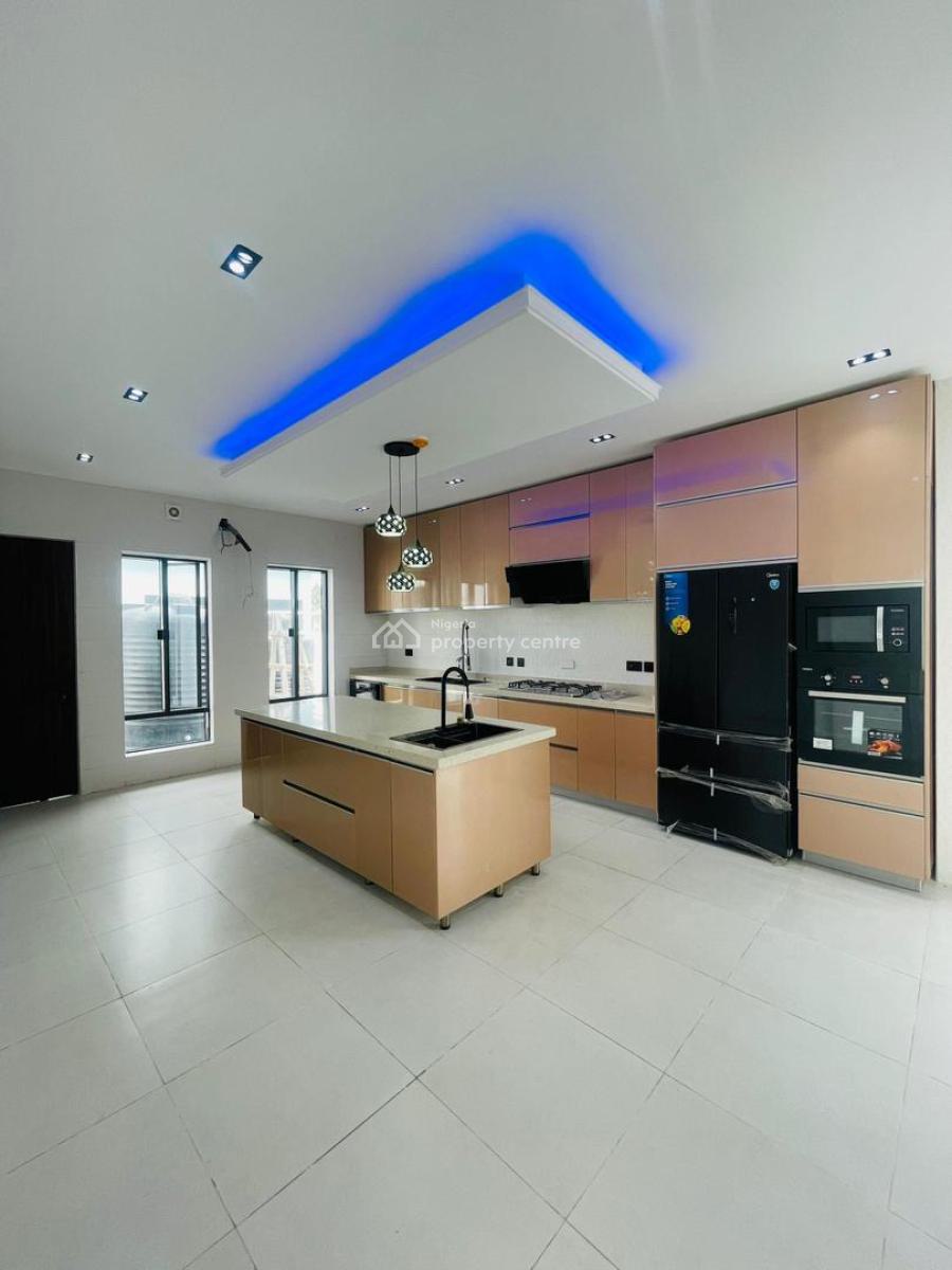 Pristine 5 Bedroom Luxury Home with Swimming Pool, Pinnock Beach Estate, Osapa, Lekki, Lagos, Detached Duplex for Sale