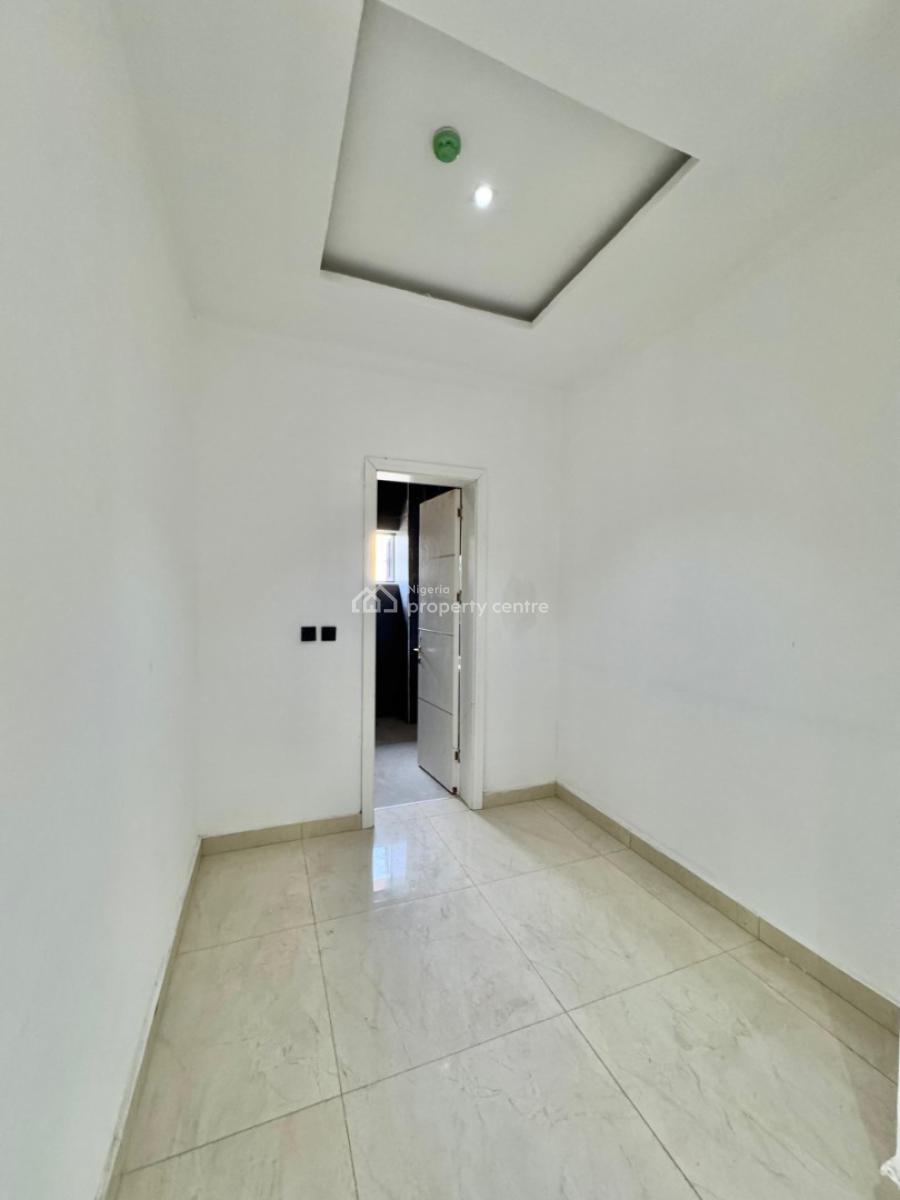 Luxury 3 Bedroom Flat with a Room Bq Swimming Pool and Gym, Victoria Island (vi), Lagos, Flat / Apartment for Rent