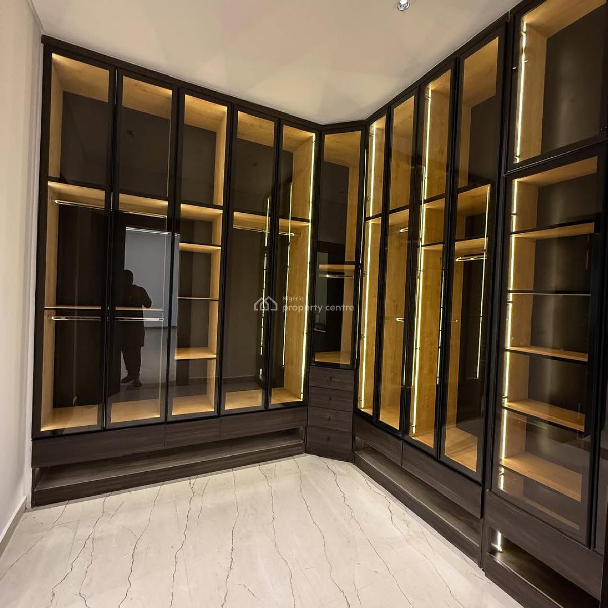 Luxury 7 Bedroom Fully Detached Mansion with Bq, Elevator, Pool, Gym, Maitama District, Abuja, Detached Duplex for Sale