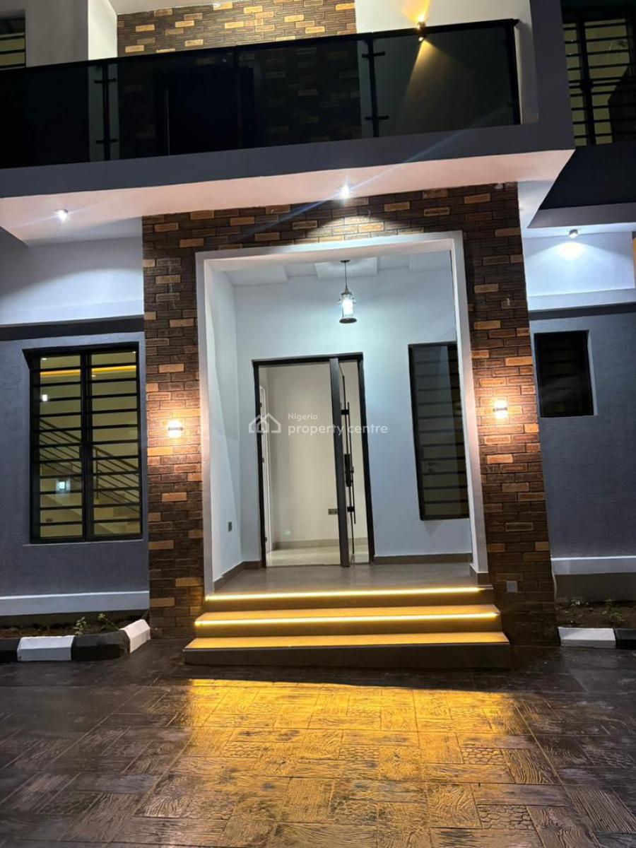 Well Located 5-bedroom Duplex with Room and Parlour Boys Quarter, Kolapo Ishola Gra, Akobo, Ibadan, Oyo, Detached Duplex for Sale