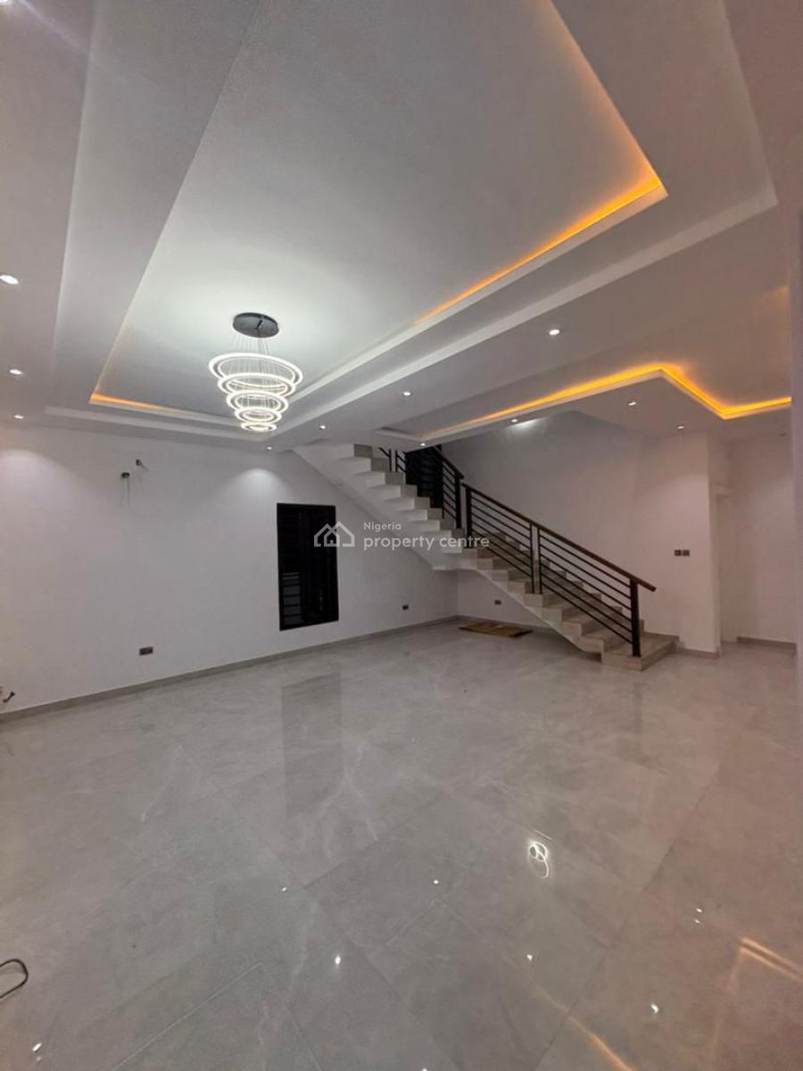 Well Located 5-bedroom Duplex with Room and Parlour Boys Quarter, Kolapo Ishola Gra, Akobo, Ibadan, Oyo, Detached Duplex for Sale