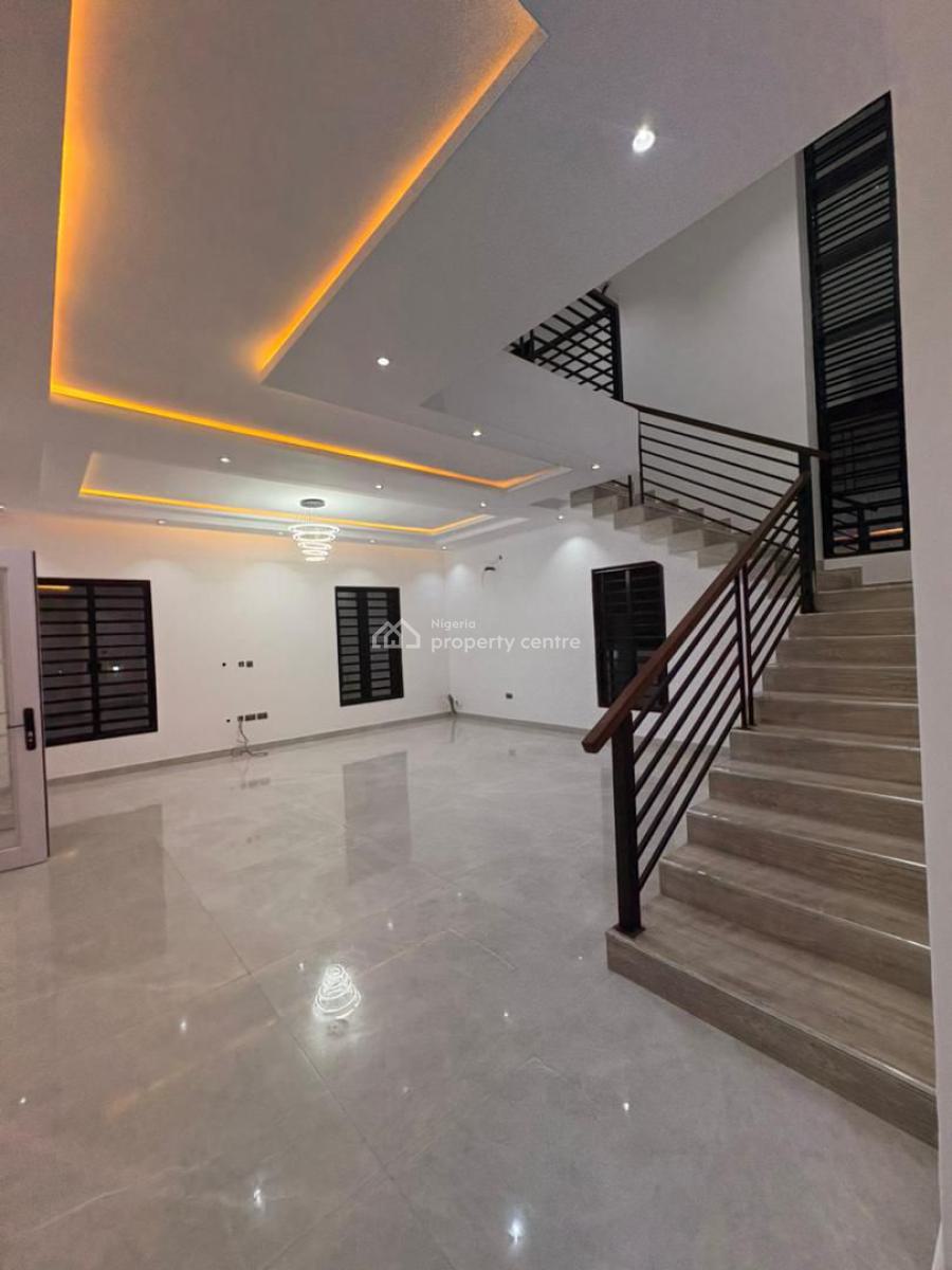 Well Located 5-bedroom Duplex with Room and Parlour Boys Quarter, Kolapo Ishola Gra, Akobo, Ibadan, Oyo, Detached Duplex for Sale