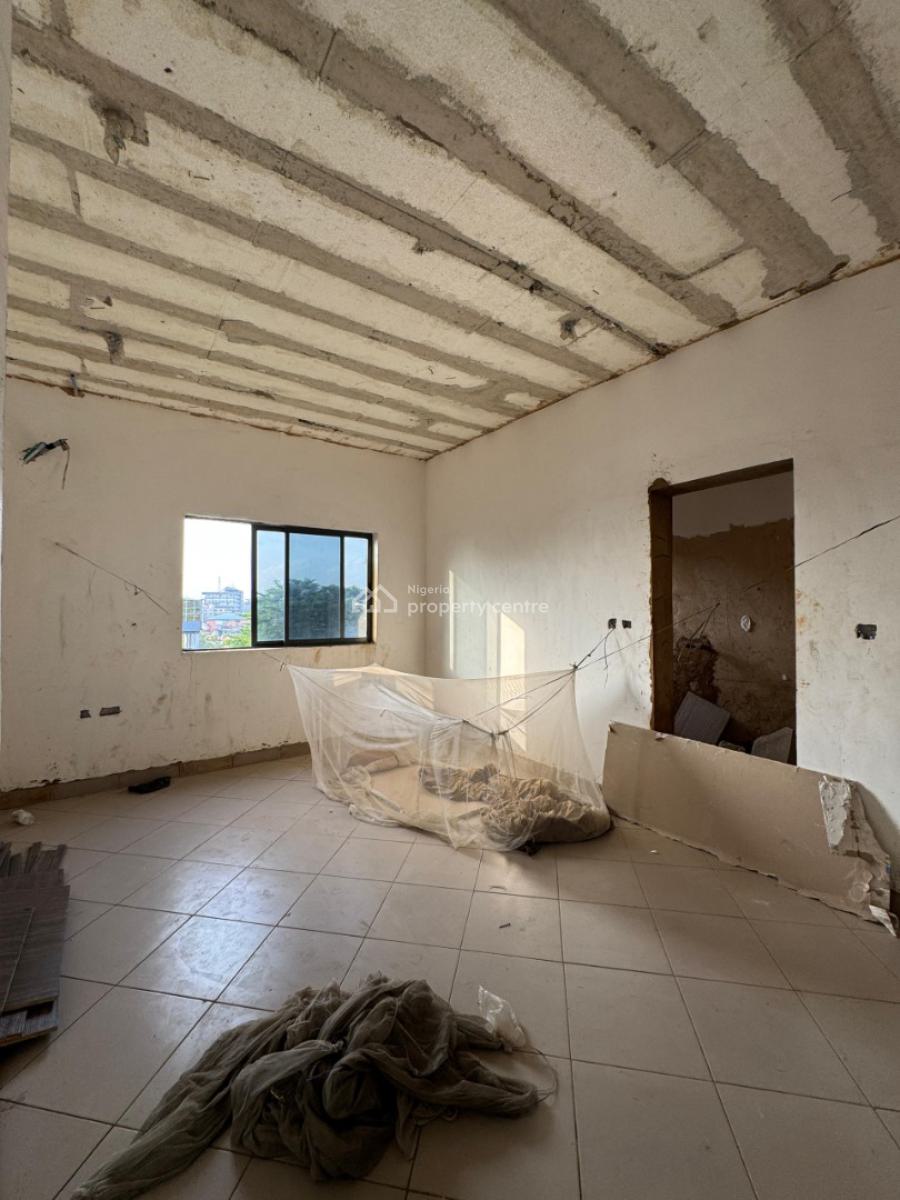 Very Spacious Lovely 3 Bedroom Apartment, Yaba, Lagos, Flat / Apartment for Sale