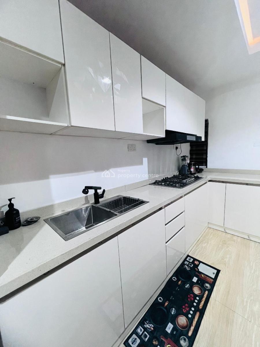 Luxe 2 Bedroom with Ps5 Console, Swimming Pool & Gym, Lekki Phase 1, Lekki, Lagos, Flat / Apartment Short Let