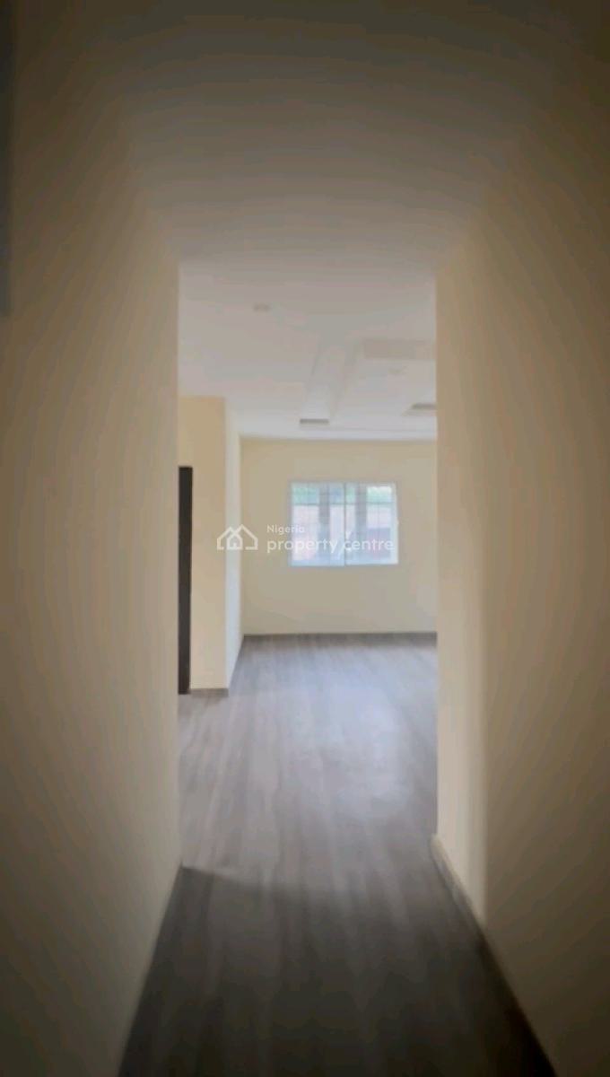 a Standard 3 Bedroom Bungalow, Via Bode Thomas, Eric Moore, Surulere, Lagos, Flat / Apartment for Rent